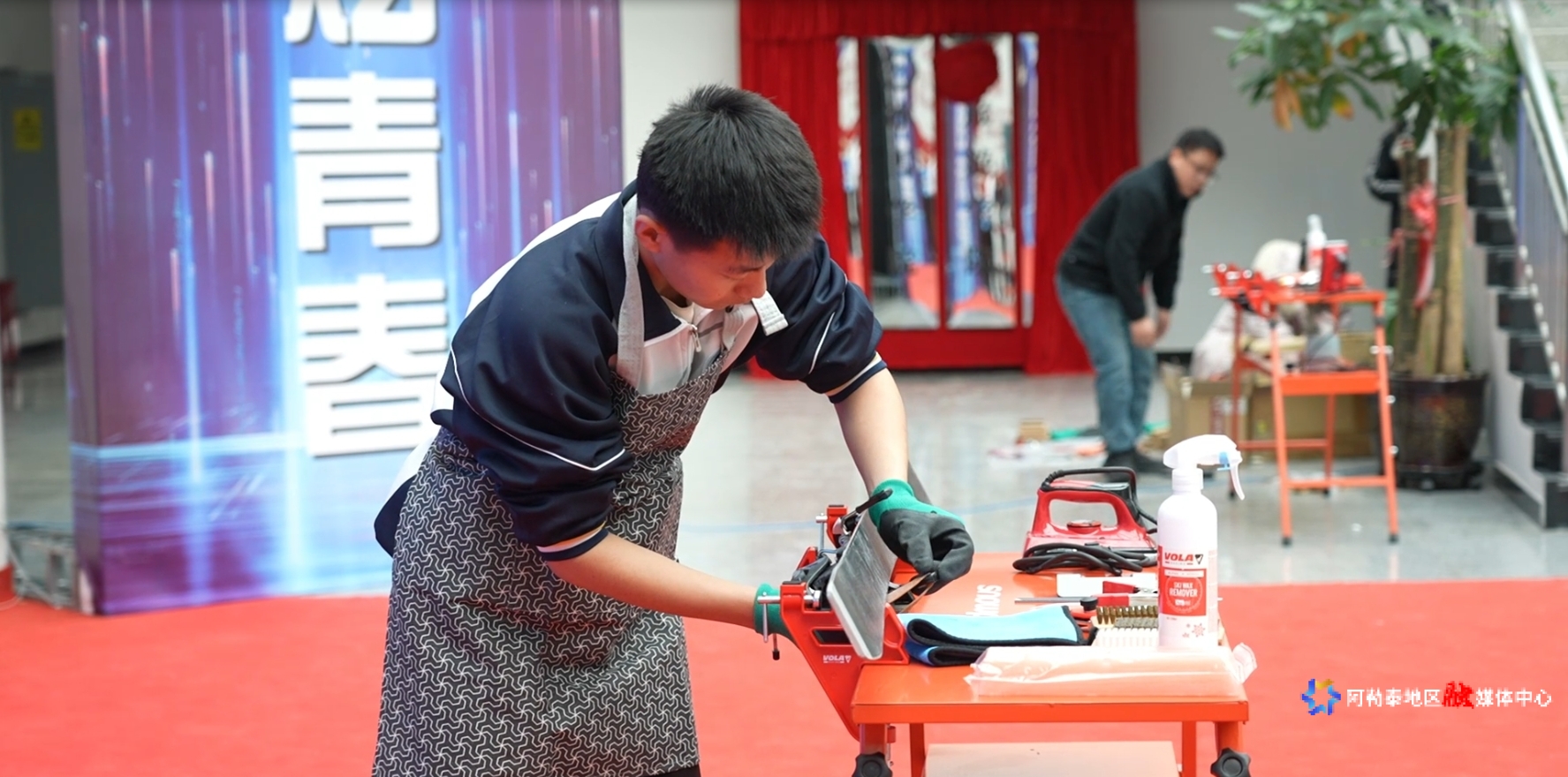 mmexport1740645810193