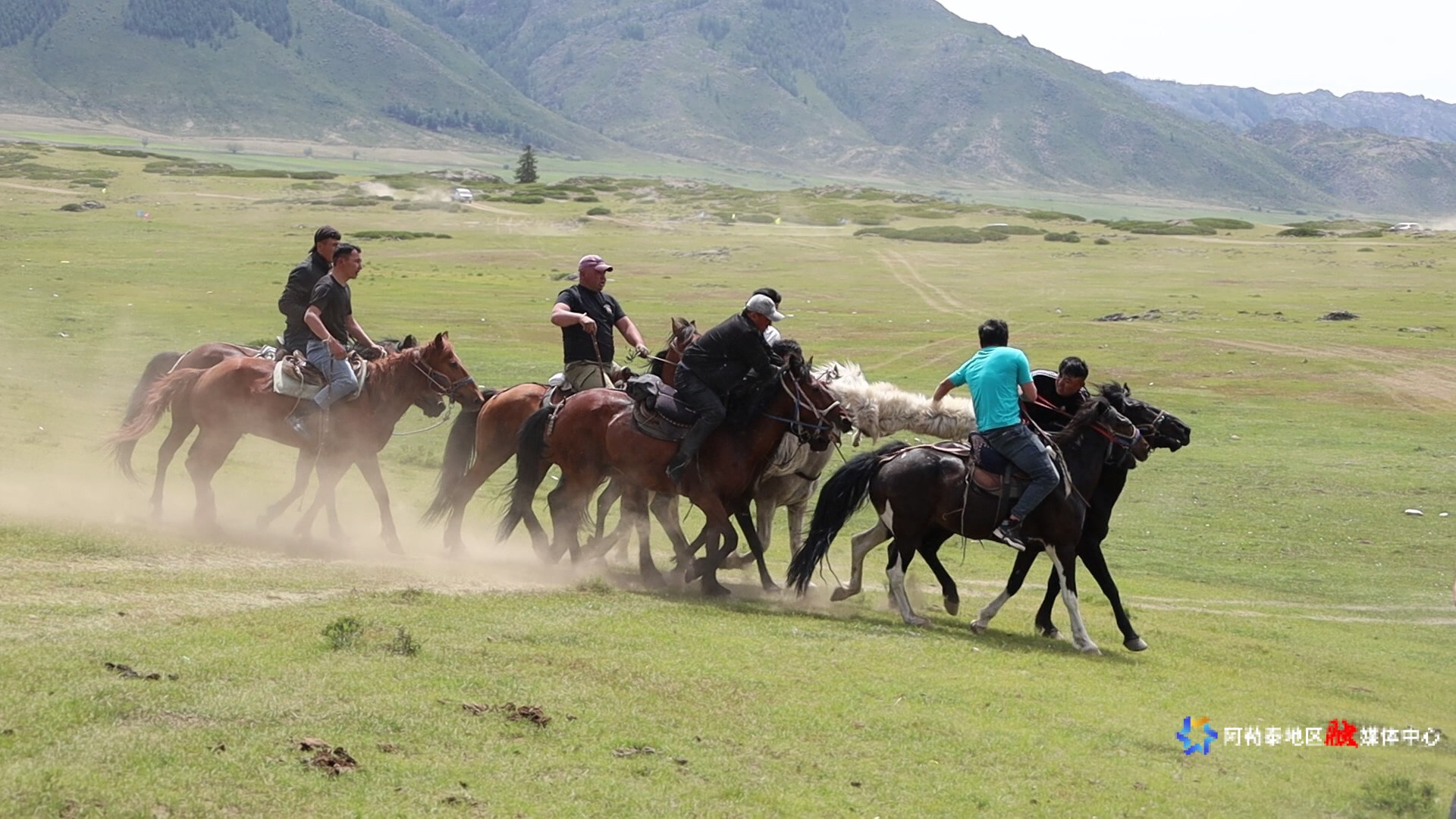 MVI_0331.MP4_snapshot_00.15.472